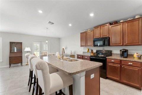 Casa en venta en Dover, Florida, 4 dormitorios, 178.19 m2 № 2410149 - foto 14