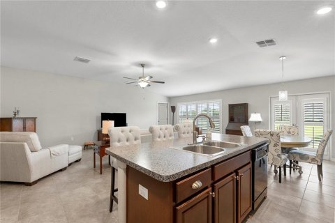 Casa en venta en Dover, Florida, 4 dormitorios, 178.19 m2 № 2410149 - foto 12