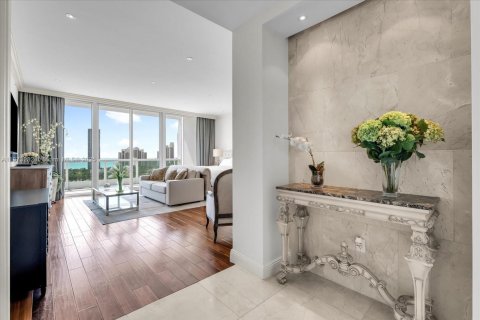 Condominio en venta en Aventura, Florida, 3 dormitorios, 313.45 m2 № 1980043 - foto 12