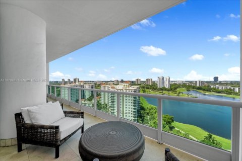 Condominio en venta en Aventura, Florida, 3 dormitorios, 313.45 m2 № 1980043 - foto 19