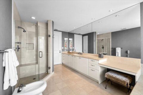 Condominio en venta en Aventura, Florida, 3 dormitorios, 313.45 m2 № 1980043 - foto 16