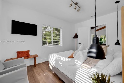 Villa ou maison à vendre à Miami, Floride: 3 chambres, 176.14 m2 № 1954014 - photo 23