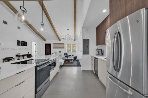 Купить виллу или дом в Майами, Флорида 3 спальни, 176.14м2, № 1954014 - фото 13