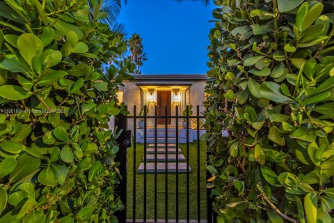 Купить виллу или дом в Майами, Флорида 3 спальни, 176.14м2, № 1954014 - фото 5