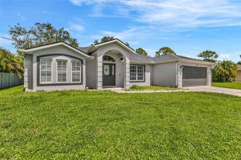 Villa ou maison à vendre à North Port, Floride: 3 chambres, 131.27 m2 № 1902267 - photo 2