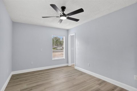 Casa en venta en Orlando, Florida, 4 dormitorios, 182.09 m2 № 1911631 - foto 27