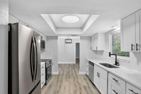 Casa en venta en Orlando, Florida, 4 dormitorios, 182.09 m2 № 1911631 - foto 9