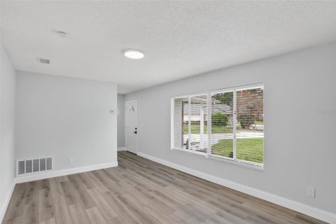 Casa en venta en Orlando, Florida, 4 dormitorios, 182.09 m2 № 1911631 - foto 3