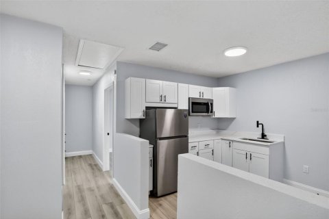 Casa en venta en Orlando, Florida, 4 dormitorios, 182.09 m2 № 1911631 - foto 23