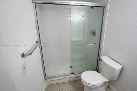 Condo in Lauderdale Lakes, Florida, 2 bedrooms  № 1979302 - photo 20