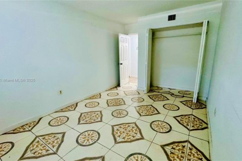 Copropriété à vendre à Lauderdale Lakes, Floride: 2 chambres, 102.19 m2 № 1979302 - photo 14