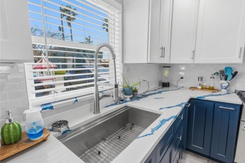 Casa en venta en Hernando Beach, Florida, 5 dormitorios, 264.59 m2 № 2217546 - foto 23