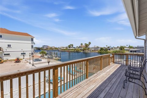 Casa en venta en Hernando Beach, Florida, 5 dormitorios, 264.59 m2 № 2217546 - foto 28