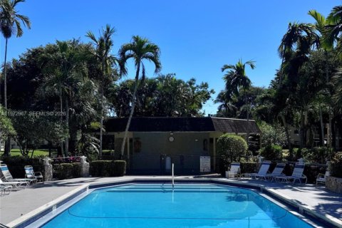 Condominio en venta en Lauderdale Lakes, Florida, 2 dormitorios, 87.7 m2 № 2033192 - foto 22