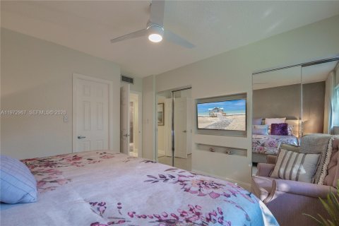 Condominio en venta en Lauderdale Lakes, Florida, 2 dormitorios, 87.7 m2 № 2033192 - foto 17