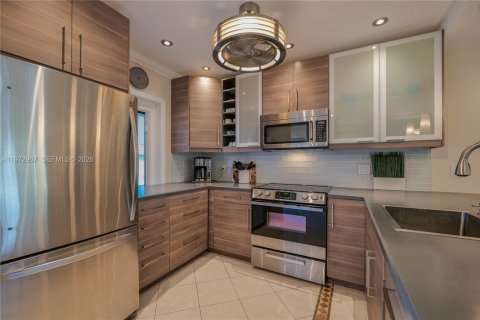 Condominio en venta en Lauderdale Lakes, Florida, 2 dormitorios, 87.7 m2 № 2033192 - foto 8