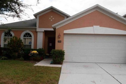 Casa en alquiler en Orlando, Florida, 4 dormitorios, 171.4 m2 № 1842001 - foto 1