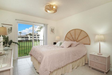 Condo in St. Lucie, Florida, 2 bedrooms № 2084128 - photo 22