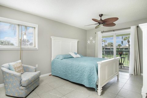 Condo in St. Lucie, Florida, 2 bedrooms № 2084128 - photo 12