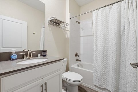 House in Davenport, Florida 4 bedrooms, 210.8 sq.m. № 2229429 - photo 20