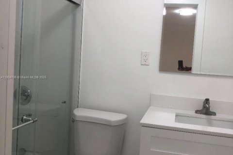 Снять в аренду виллу или дом в Майами, Флорида 3 спальни, 134.71м2, № 1955150 - фото 21