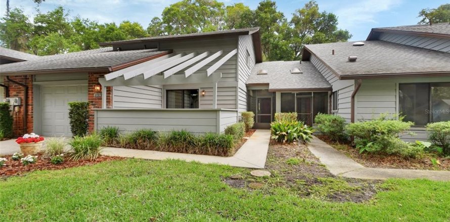 Condo in DeLand, Florida, 3 bedrooms  № 2239793
