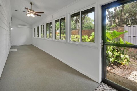 Condo in DeLand, Florida, 3 bedrooms  № 2239793 - photo 18