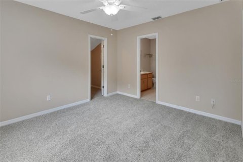 Condo in DeLand, Florida, 3 bedrooms  № 2239793 - photo 22