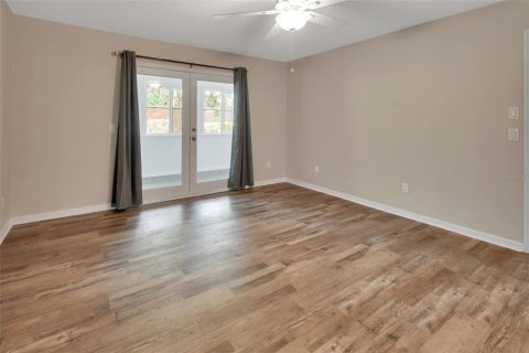 Condo in DeLand, Florida, 3 bedrooms  № 2239793 - photo 13