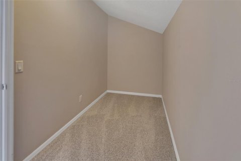 Condo in DeLand, Florida, 3 bedrooms  № 2239793 - photo 25