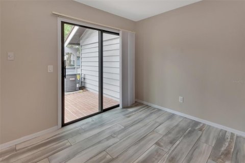 Condo in DeLand, Florida, 3 bedrooms  № 2239793 - photo 11