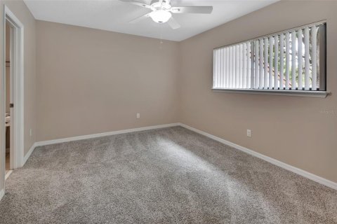 Condo in DeLand, Florida, 3 bedrooms  № 2239793 - photo 29