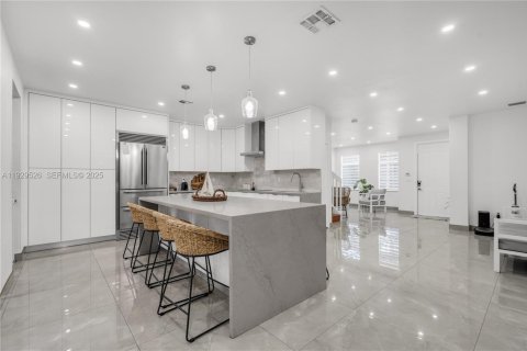 Casa en venta en Homestead, Florida, 4 dormitorios, 171.87 m2 № 1994643 - foto 9