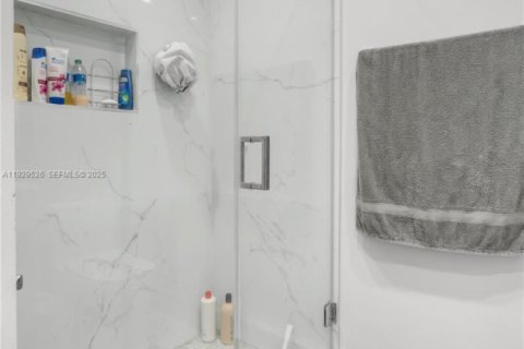 Casa en venta en Homestead, Florida, 4 dormitorios, 171.87 m2 № 1994643 - foto 18