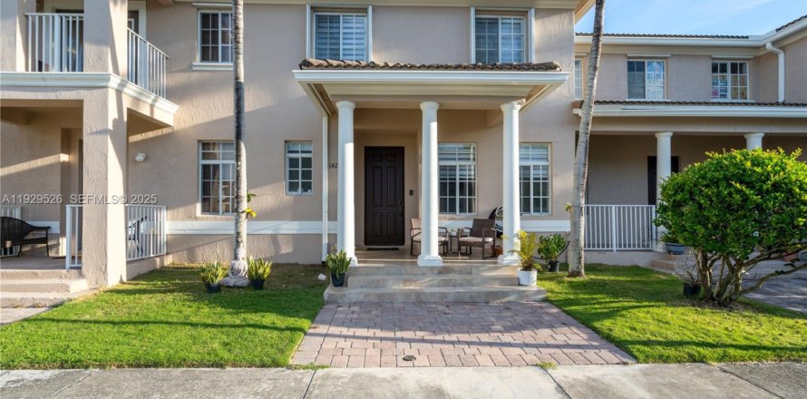 Casa en Homestead, Florida 4 dormitorios, 171.87 m2 № 1994643