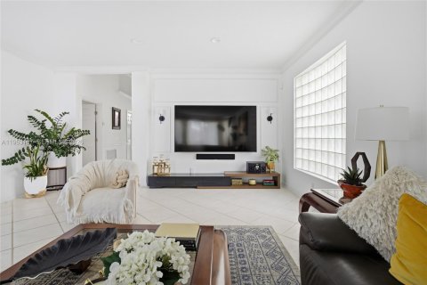 Casa en venta en Boynton Beach, Florida, 4 dormitorios, 202.34 m2 № 2008777 - foto 13