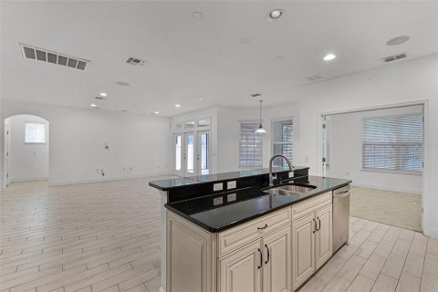 House in Windermere, Florida 4 bedrooms, 316.52 sq.m. № 1806907 - photo 12