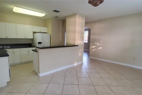 Townhouse in Miami, Florida 3 bedrooms, 135.54 sq.m. № 2043089 - photo 11