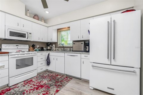 Condominio en venta en Englewood, Florida, 2 dormitorios, 125.42 m2 № 2411458 - foto 8