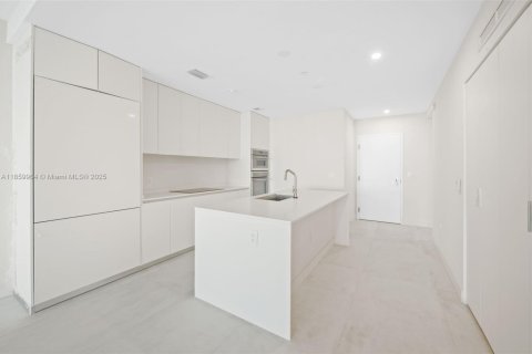 Appartement à louer à Miami, Floride: 3 chambres, 141.49 m2 № 1891635 - photo 10