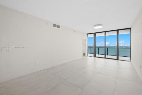 Appartement à louer à Miami, Floride: 3 chambres, 141.49 m2 № 1891635 - photo 8