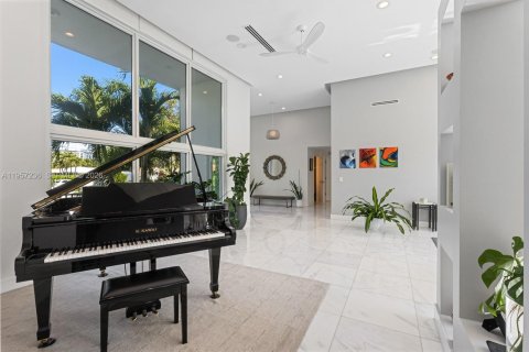 Купить виллу или дом в Серфсайд, Флорида 3 спальни, 253.07м2, № 2025796 - фото 9