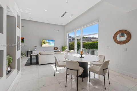 Купить виллу или дом в Серфсайд, Флорида 3 спальни, 253.07м2, № 2025796 - фото 14