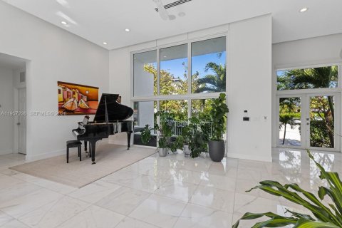 Купить виллу или дом в Серфсайд, Флорида 3 спальни, 253.07м2, № 2025796 - фото 8