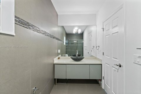 Купить виллу или дом в Серфсайд, Флорида 3 спальни, 253.07м2, № 2025796 - фото 23