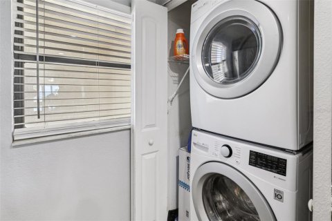 Купить кондоминиум в Мадейра - Бич, Флорида 3 комнаты, 106.84м2, № 1769555 - фото 15