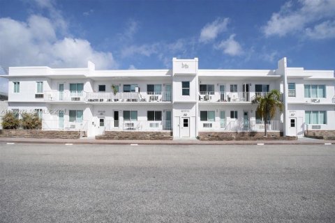 Copropriété à vendre à Miami Beach, Floride: 1 chambre, 73.58 m2 № 2252627 - photo 11