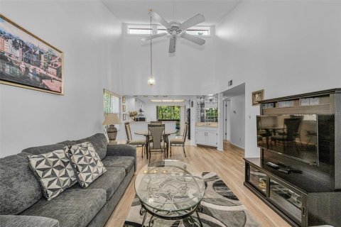 Condo in Oldsmar, Florida, 2 bedrooms № 2234640 - photo 7