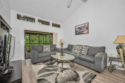 Condo in Oldsmar, Florida, 2 bedrooms № 2234640 - photo 4