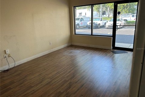 Commercial property in Ocala, Florida 794.13 sq.m. № 1362911 - photo 4